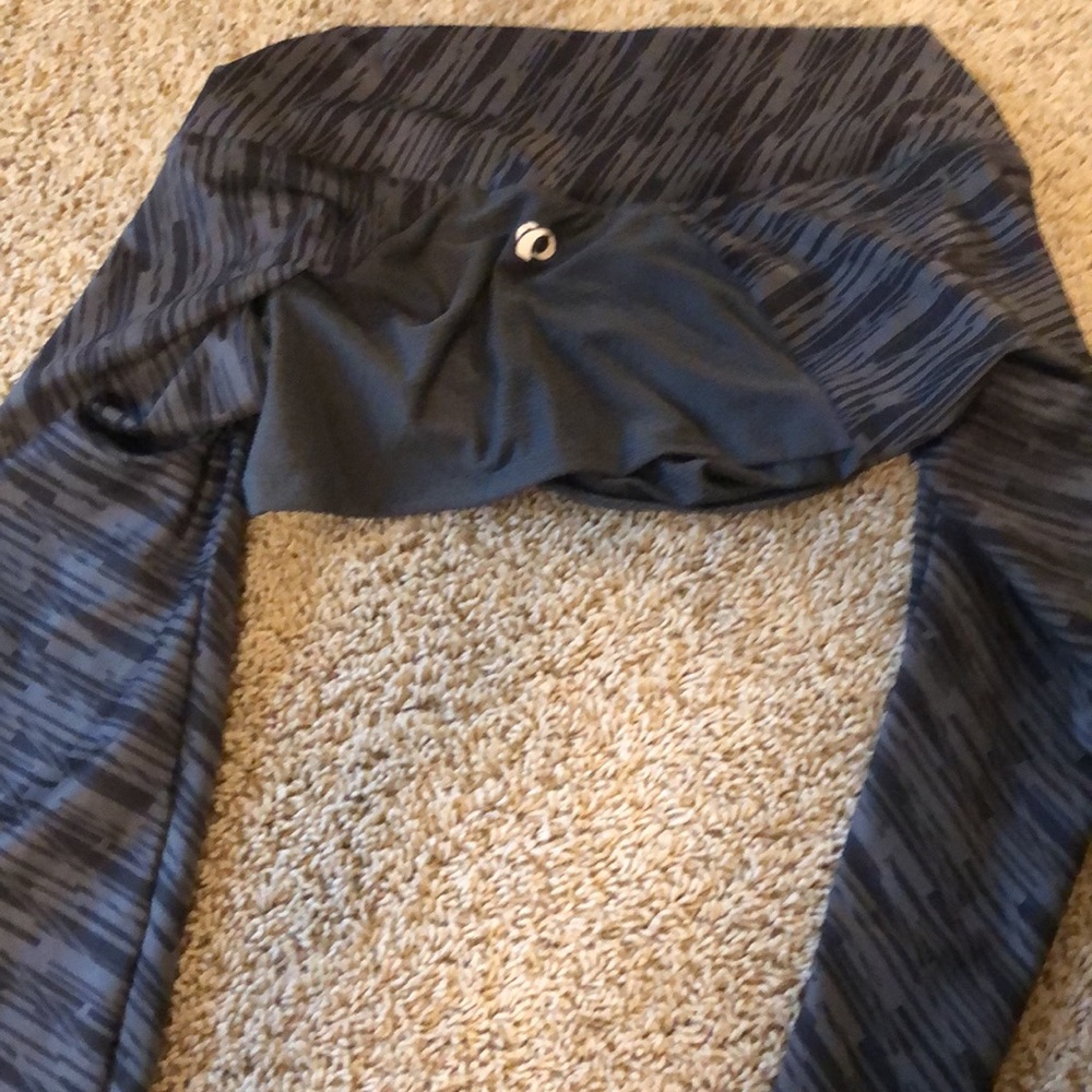 Shoulder and sleeve cycling/running layer - Picture 3 of 3